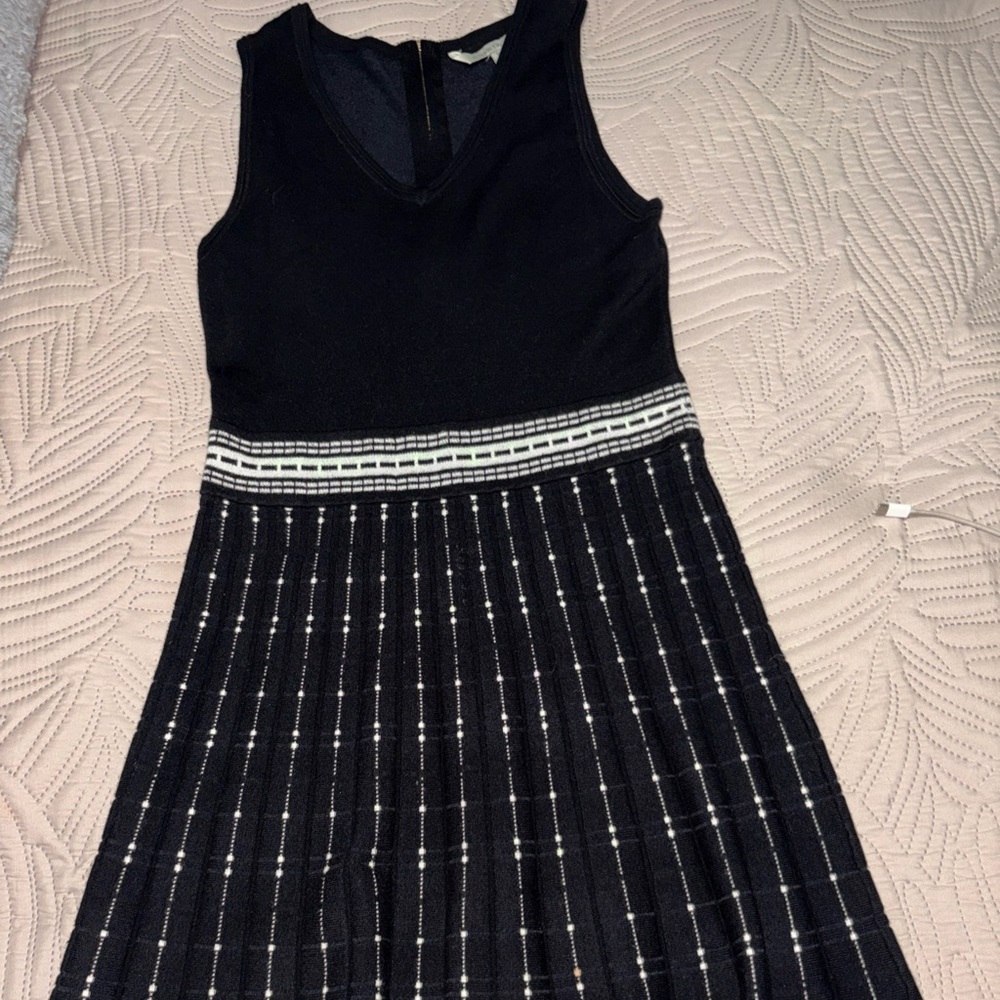 Hawthorn Women's Black Knit Sleeveless Fit-and-Flare Dress